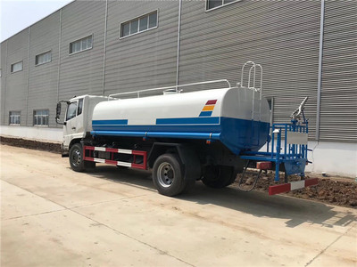 KS天錦灑水車價格解析與環(huán)衛(wèi)車選購指南